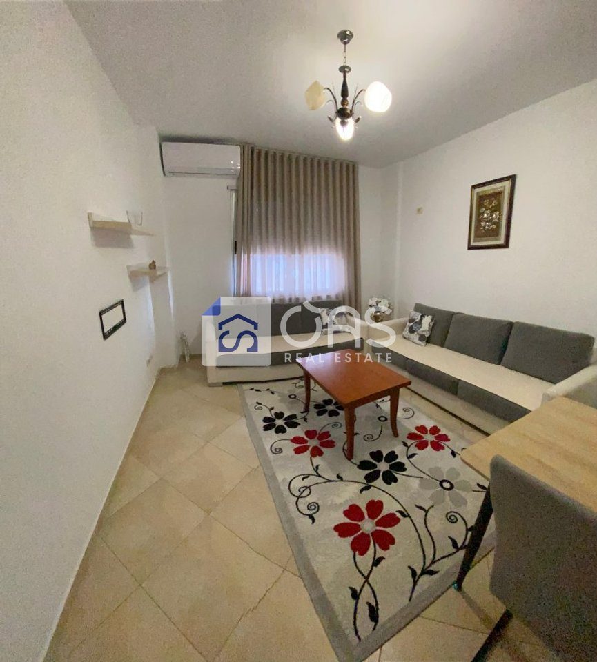 Jepet apartament 2+1 me qera ne zonen e Unazes se Re (prane Miell Tirana)