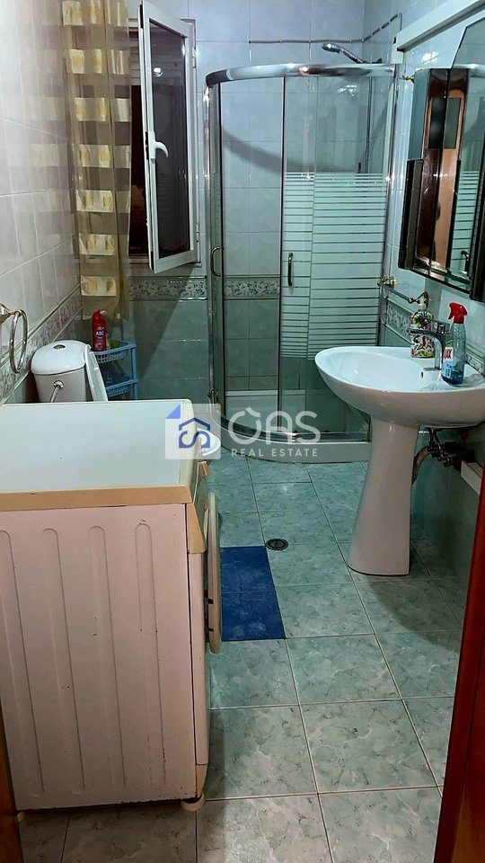Jepet apartament me qera 1+1 Ish Parku 3