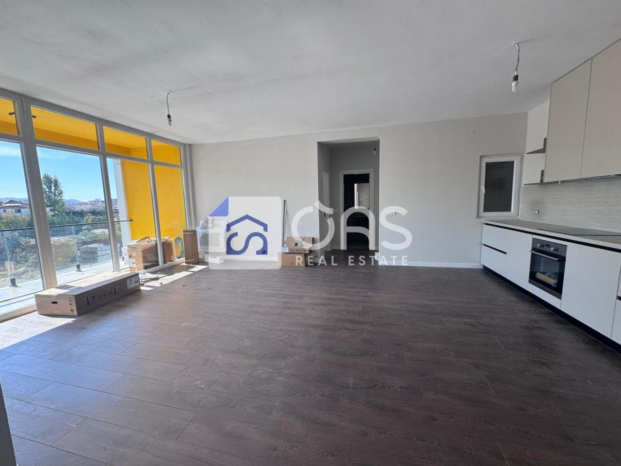 Jepet me qera apartament 2+1+2 Tek Bulevardi i Ri 3