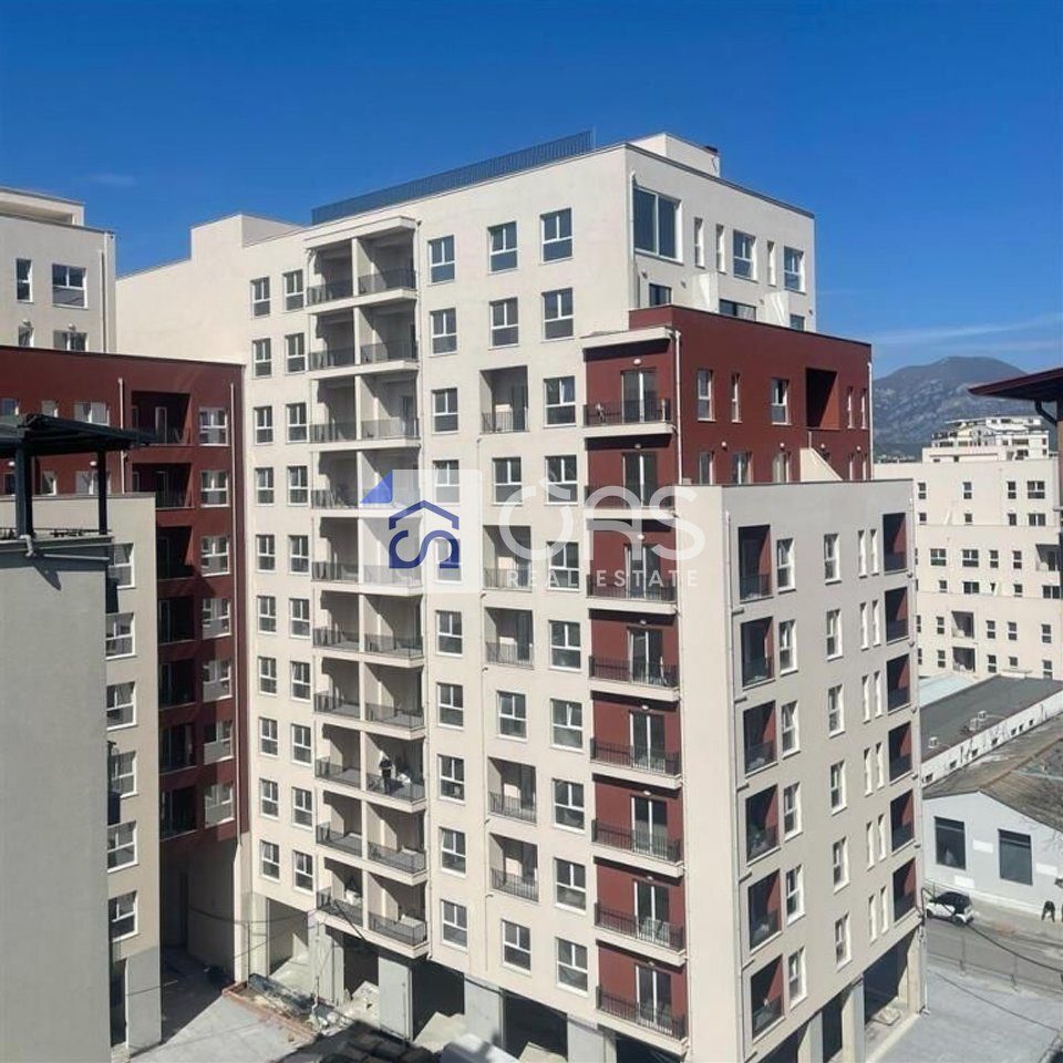 Shitet apartament 2+1+2 ne Laprake (Kompleksi Aura) 2