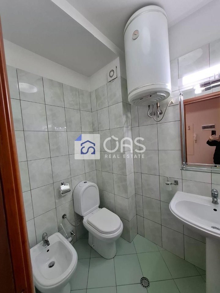 Jepet apartament me qera 2+1 Kopshti Zologjik 3