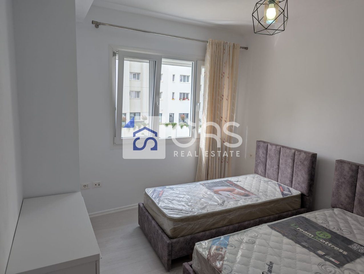 Jepet me qera apartament 2+1+post parkimi ne Astir River Residenc 4