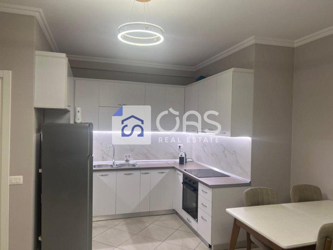 Jepet apartament me qera 1+1 ne Astir 2