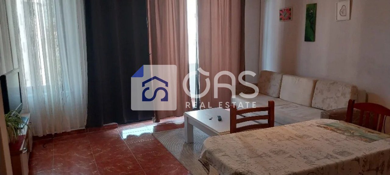 Jepet me qera apartamenti 1+1 rruga elbasanit 4
