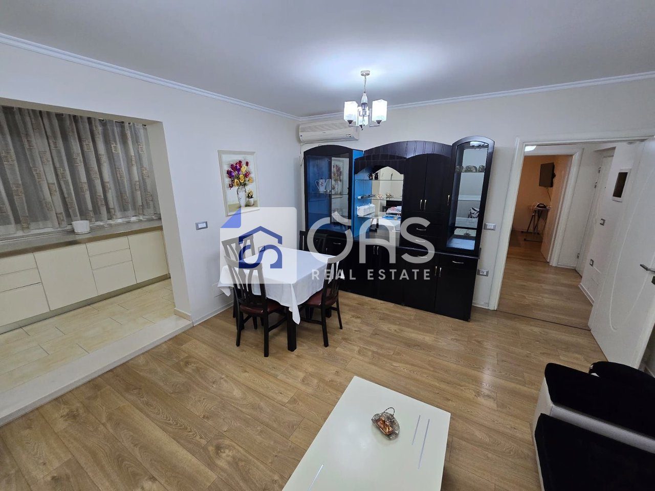 Jepet apartament me qera 1+1 Vasil Shanto 2