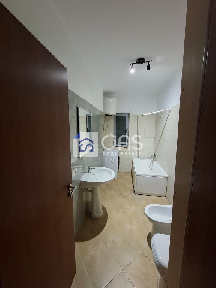Shitet apartament 2+1 ne Astir 4