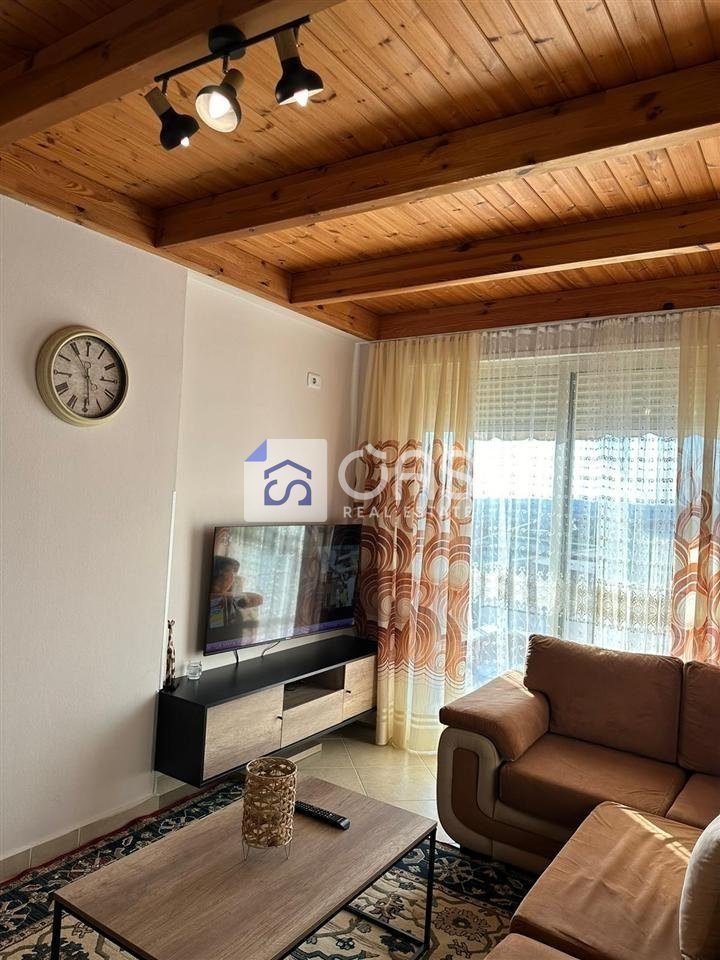 Jepet me Qera Apartament Duplex 1+2+2 Ne Fresk 2