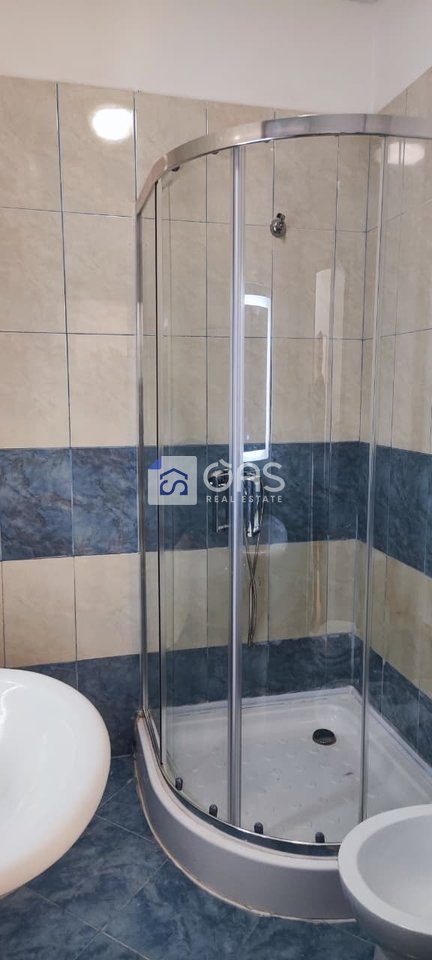 Jepet apartament me qera 1+1 ne Rrugen e Kavajes 4