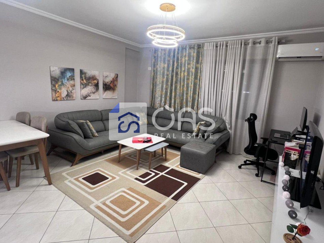 Jepet apartament me qera 1+1 ne Astir