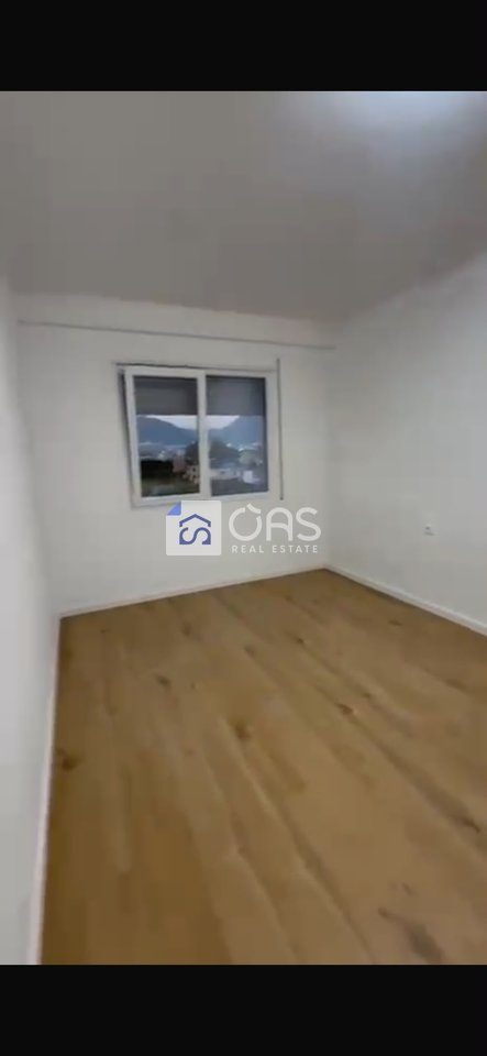 Jepet me qera apartamenti 1+1 Astir 4