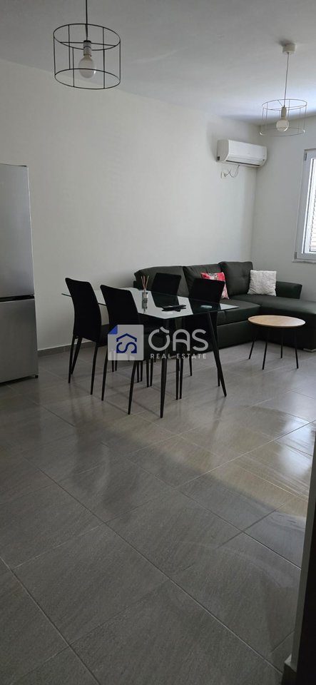 Jepet apartament me qera 1+1 Komuna Parisit 2