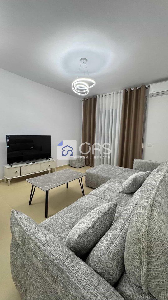 Jepet apartament me qera 2+1 Ish Parku 4