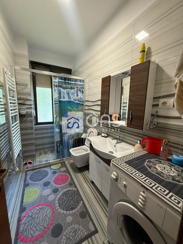 Jepet me qera apartament 2+1 Ne Vasil Shanto 3