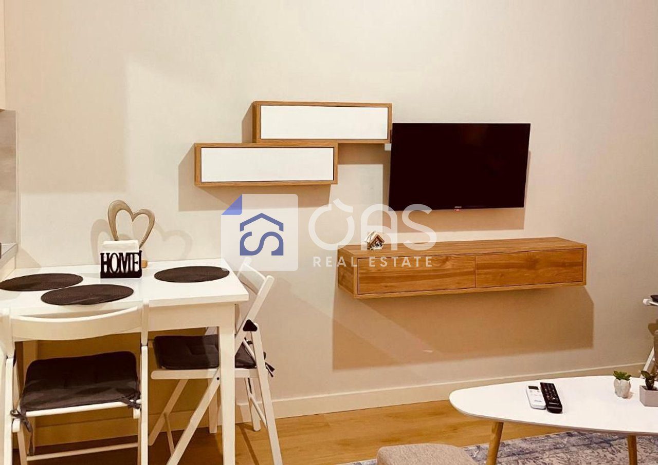 Jepet me qera apartamenti 1+1 zogu i zi
