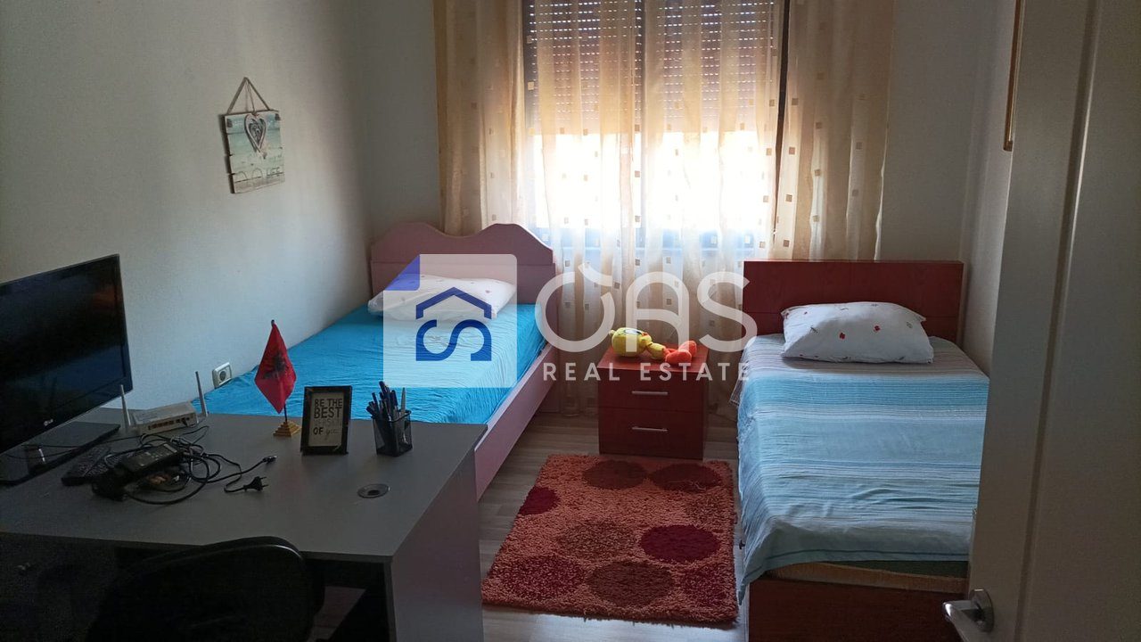 Jepet me qera apartament 2+1 tek Ish Fusha Aviacionit 4
