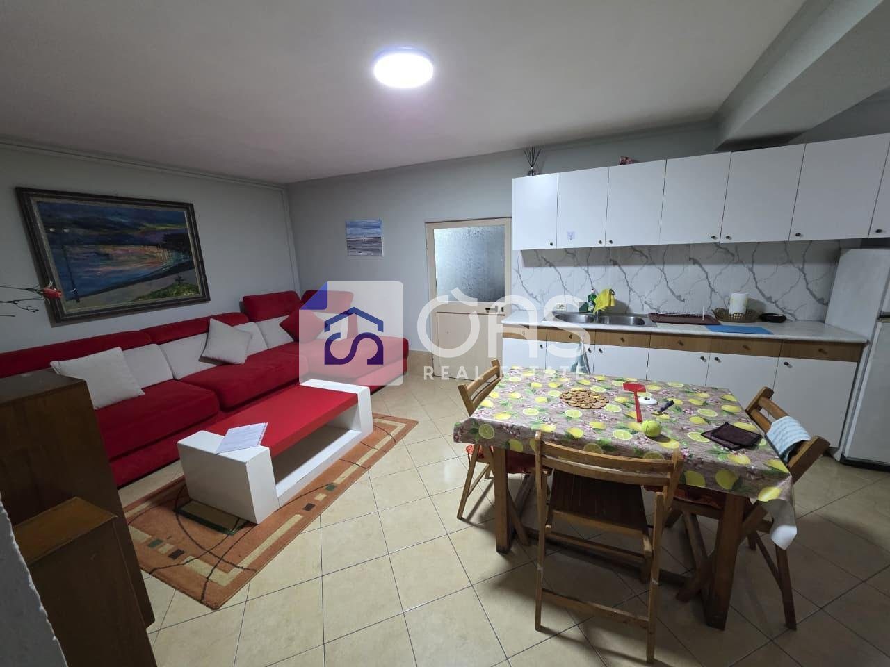 Jepet apartament me qera 1+1 Myslym Shyri