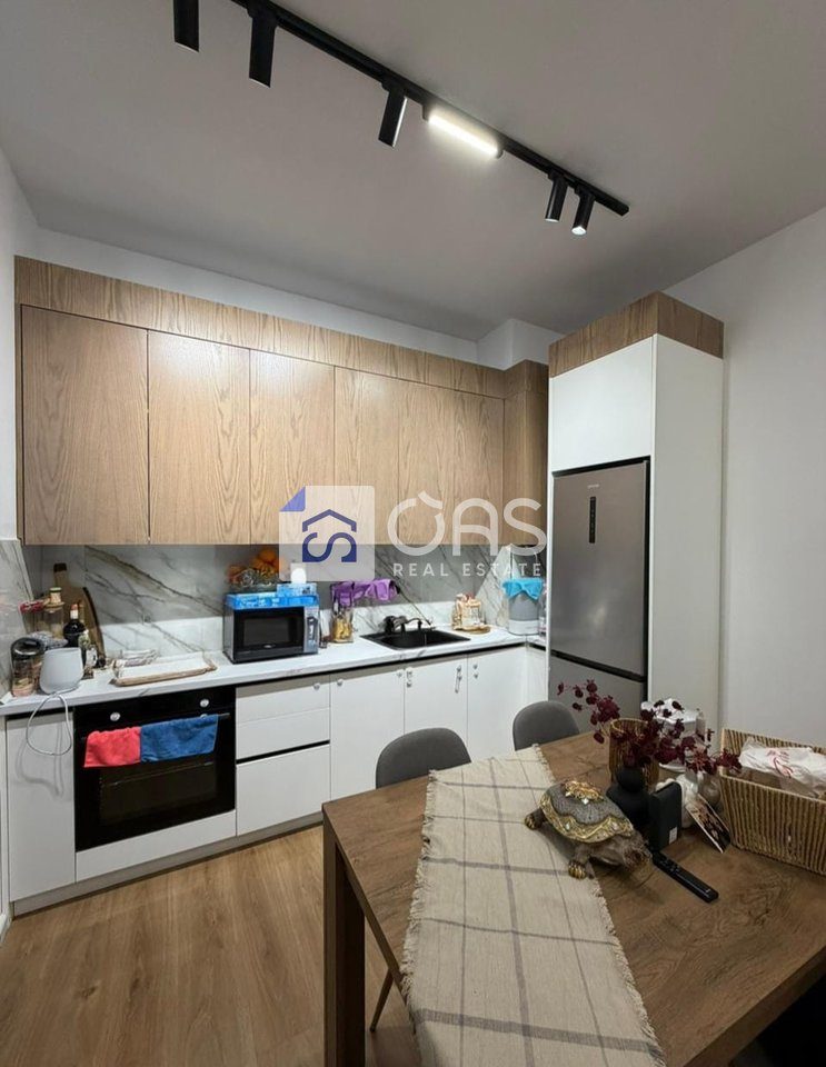 Shitet apartament 1+1 ne Ali Dem. 4