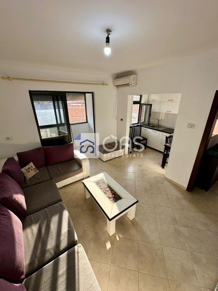 Jepet apartament me qera 1+1 Ne Laprake