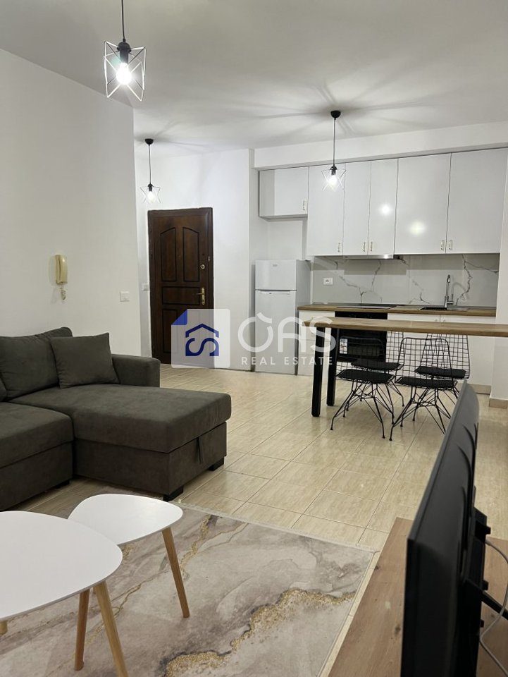 Jepet me qera apartament 2+1 tek Kodra e Diellit