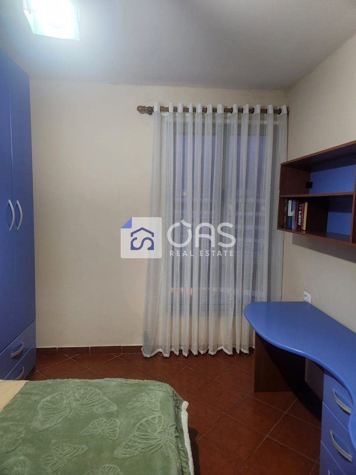 Jepet apartament me qera 1+1 Pallati Me Shigjeta 3