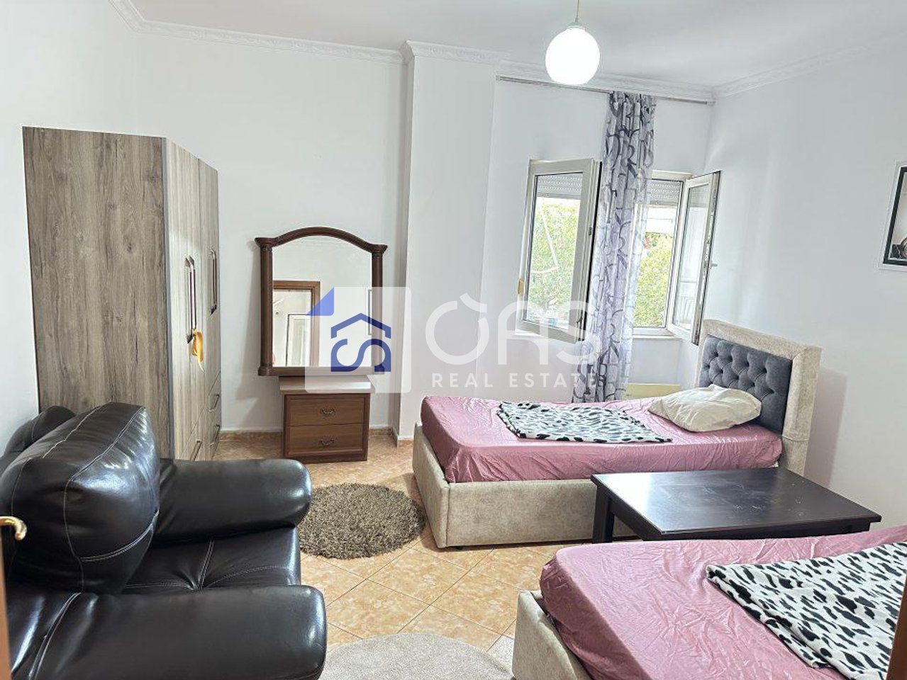Apartament 2+2 Me Qira në Zogu i Zi, Tiranë - 700€ | 114 m² 3