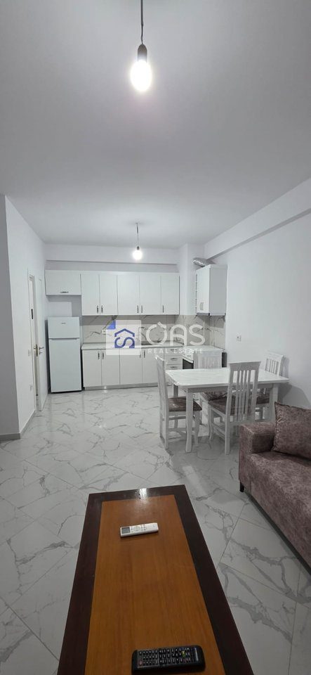 Jepet apartament me qera 1+1 ne Astir 2