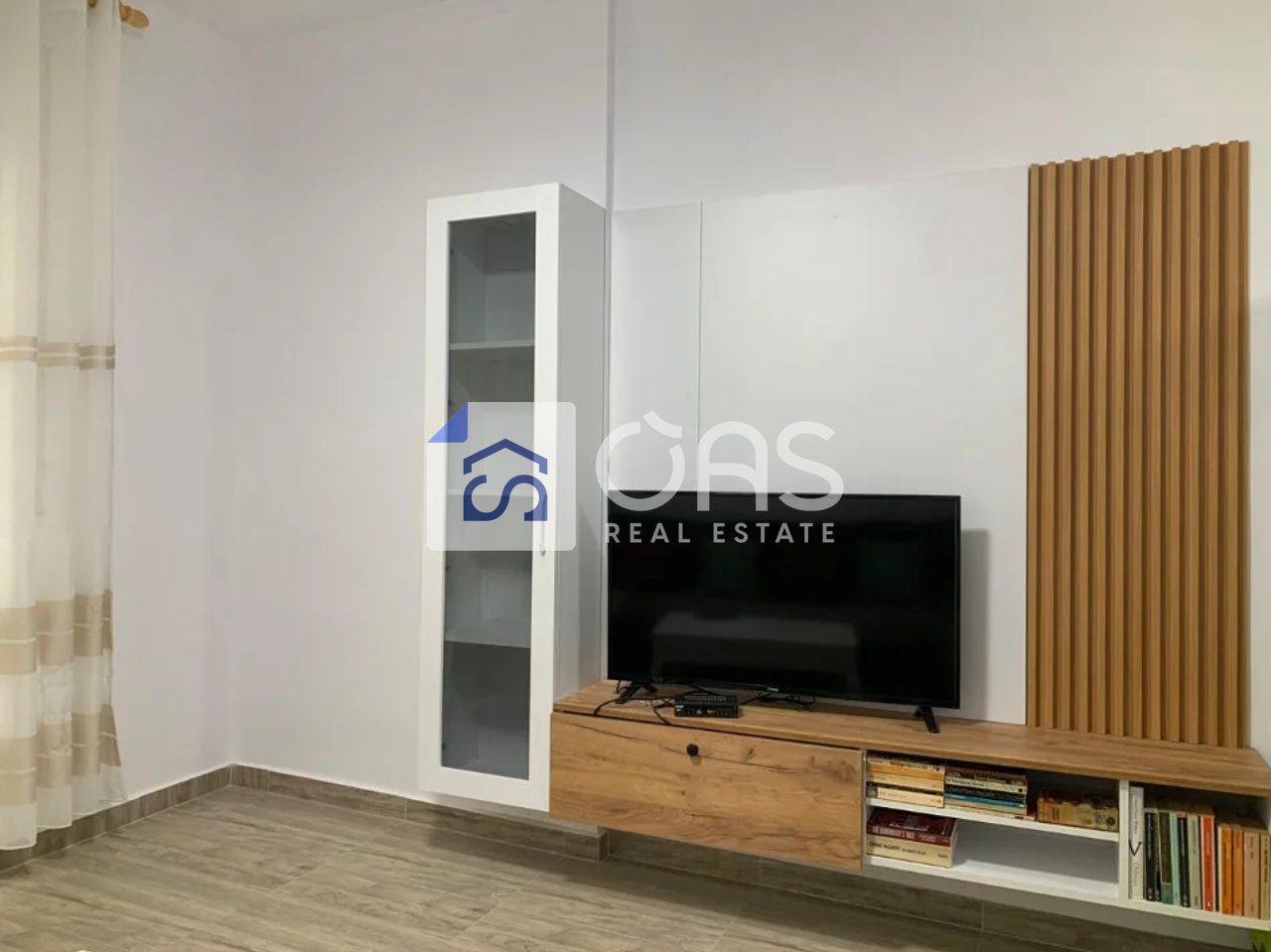 Jepet apartament me qera 1+1 Pallati Me Shigjeta
