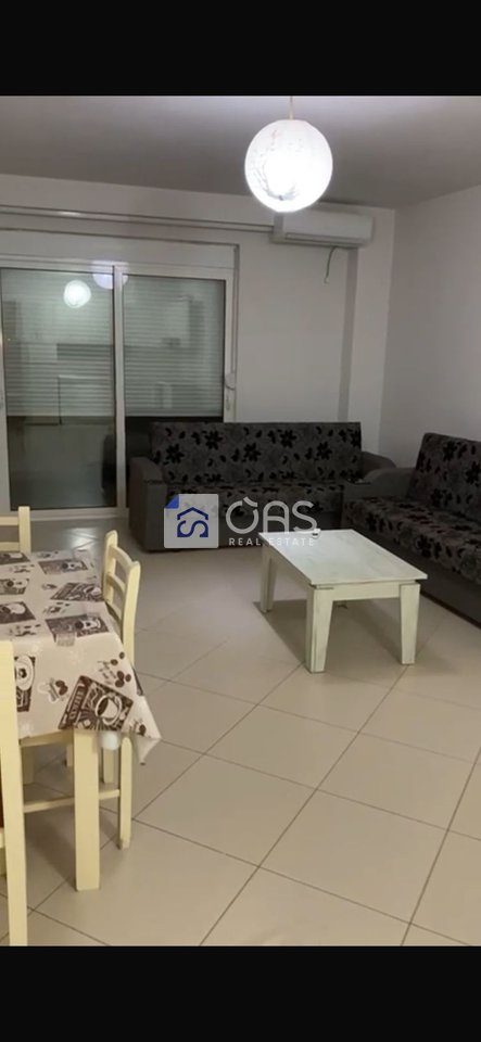 Jepet apartament me qera 2+1+2 Selite