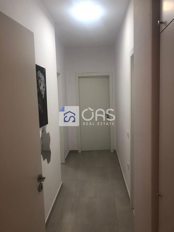 Shitet apartament 3+1+2 tek Selvia 2