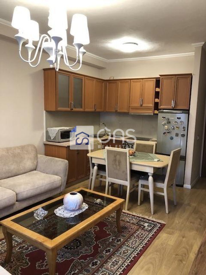 Jepet apartament 1+1 tek Misto Mame 2
