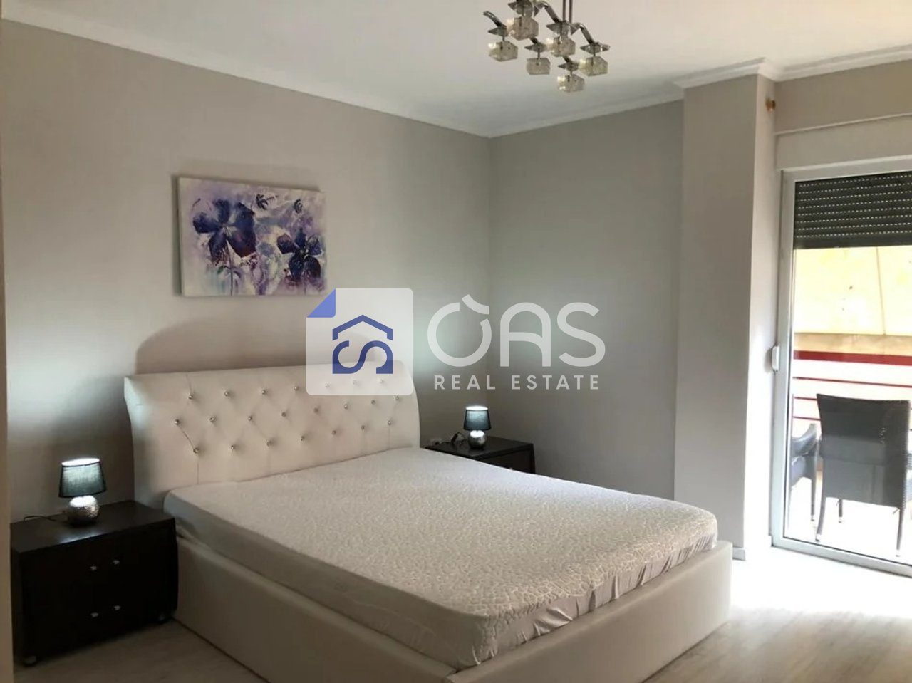Shitet apartament 2+1+2 tek Liqeni i Thate 3