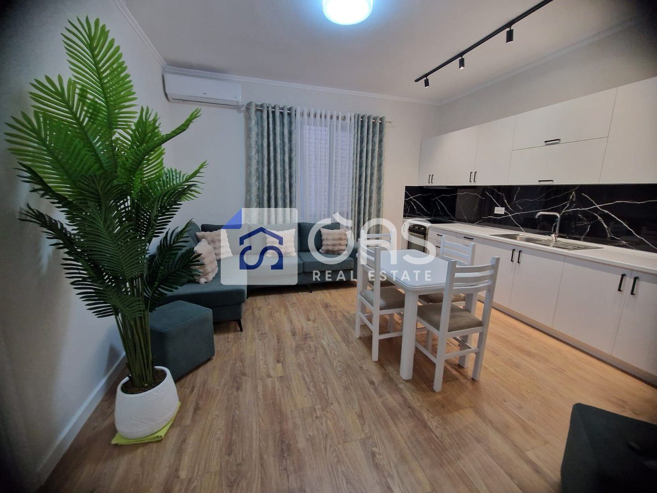 Shtepi 2+1 Me Qira në Vasil Shanto, Tiranë - 800€ | 100 m²