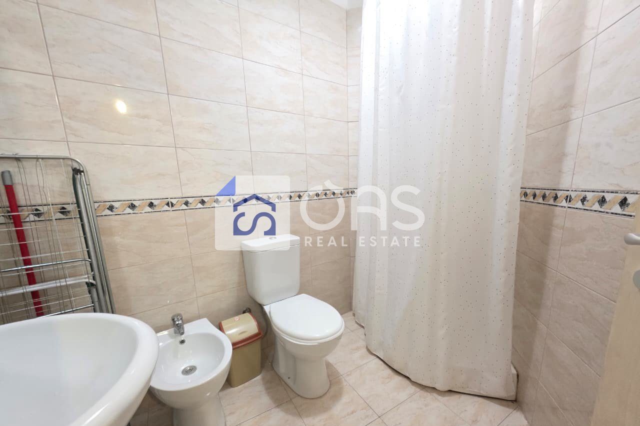 Jepet me qera apartament 1+1 tek Liqeni i Thate 3