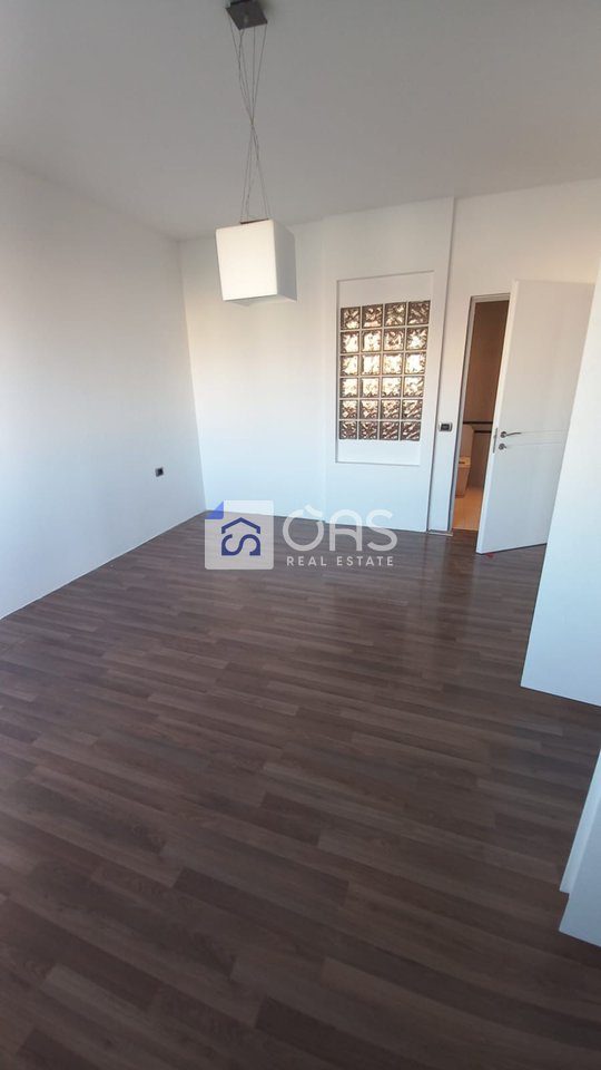 Shitet apartament 2+1+2 tek Liqeni Artificial 2