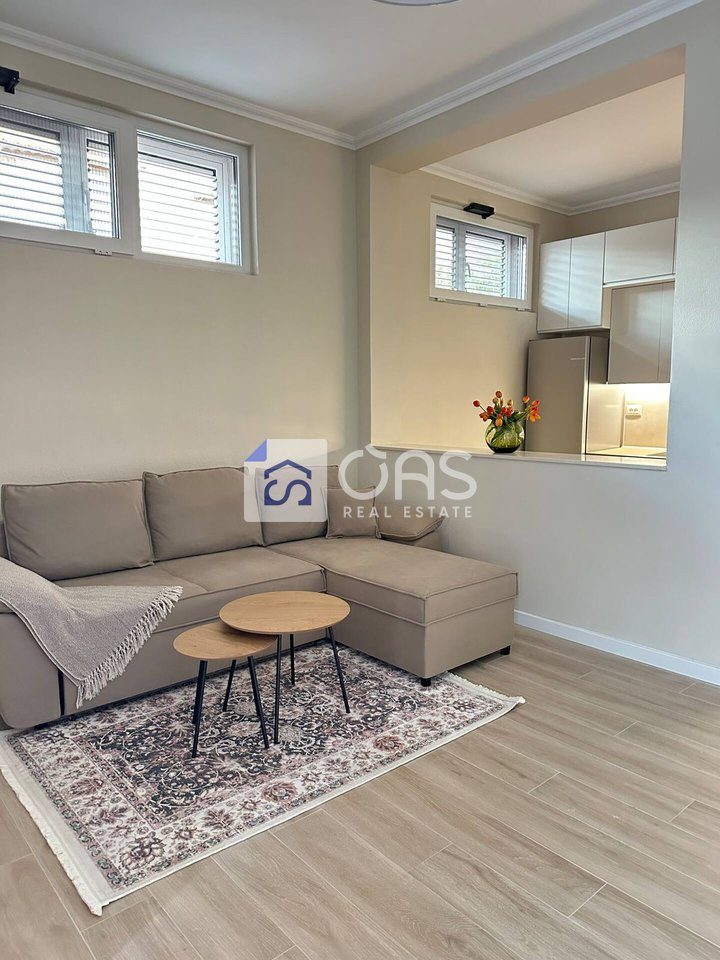 Jepet me qera apartament 1+1 te Rruga Kongresi i Manastirit.