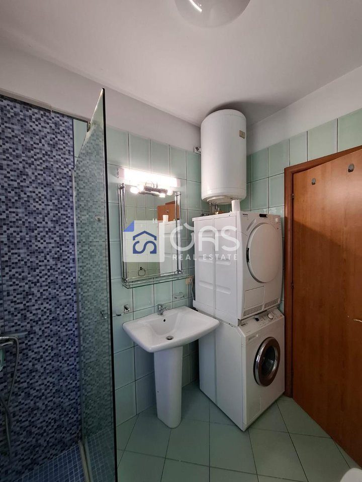 Jepet apartament me qera 2+1 Kopshti Zologjik 2