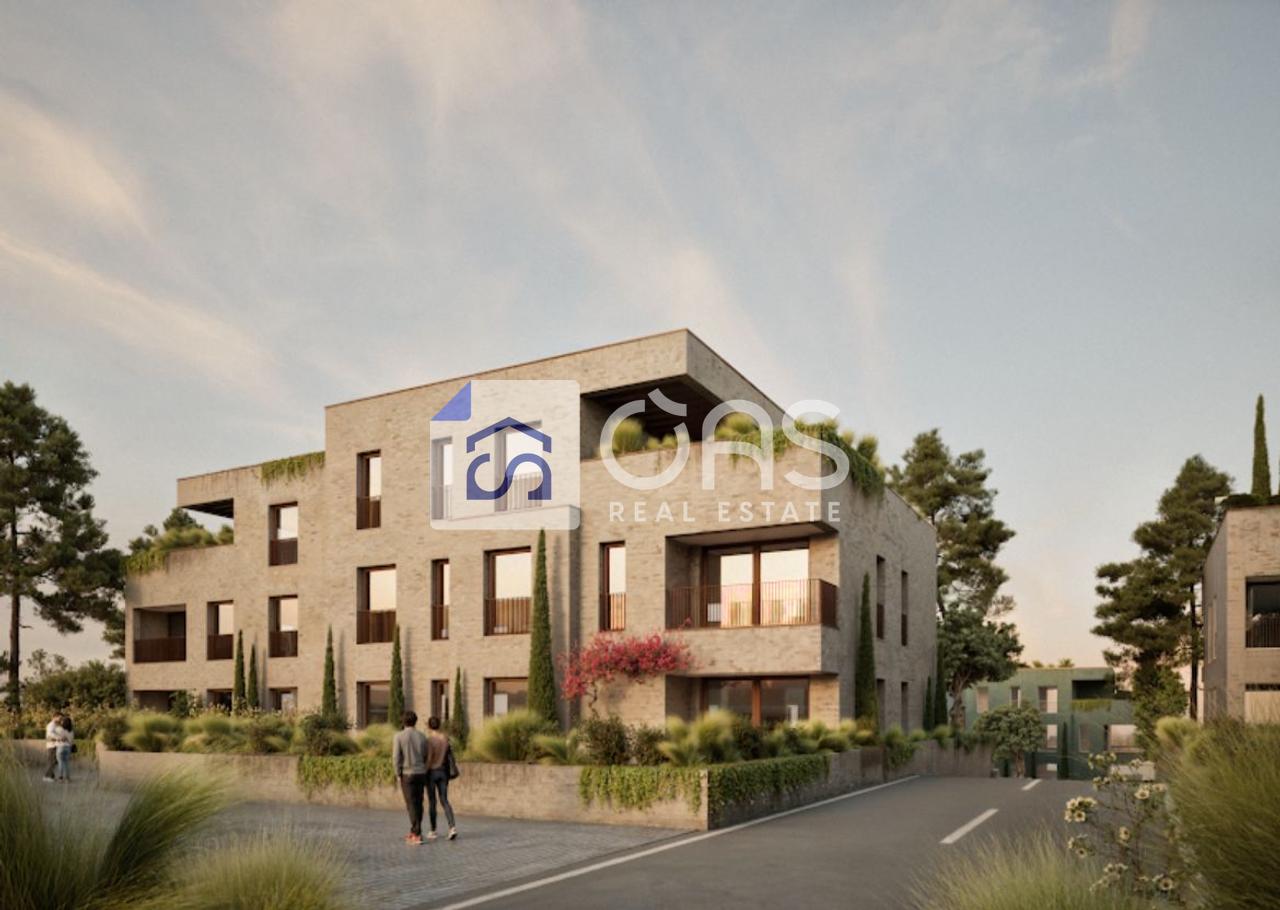 Shitet apartament 2+1+2 në Mjull-Bathore (Park House)