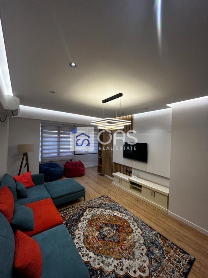 Jepet apartament me qera 2+1+2 ne Myslym Shyr