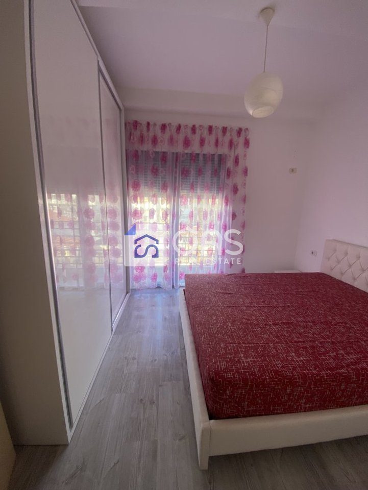 Jepet me qera apartament 2+1 ne Selvia 3
