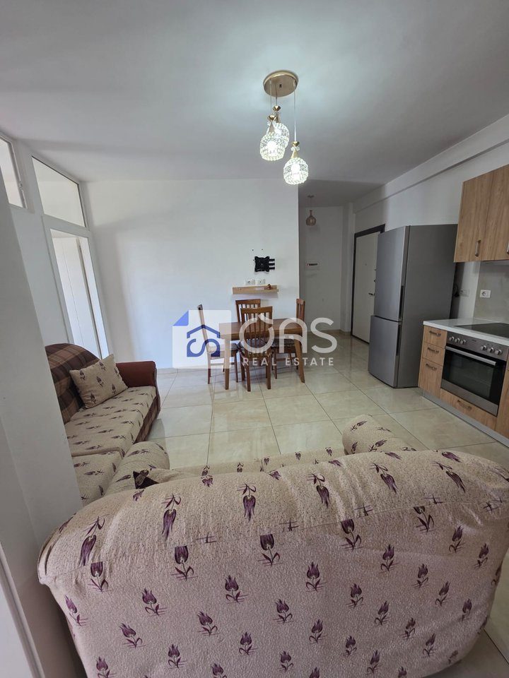 jepet me qira Apartament 2+1 astir 3