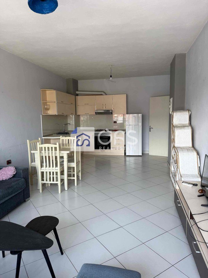 Jepet me qera apartament 2+1+2 ne Astir 3
