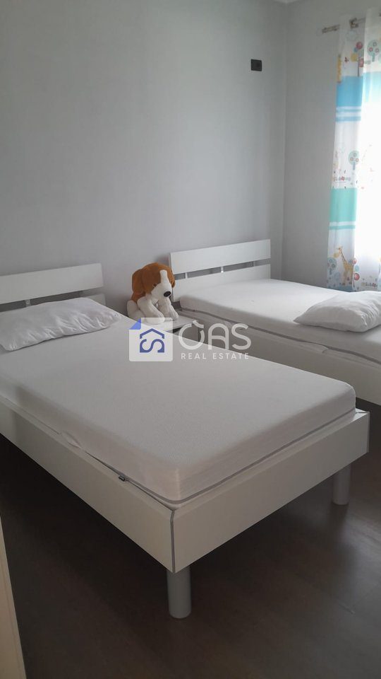 Jepet apartament me qera 2+1 te Kodra e Priftit 3