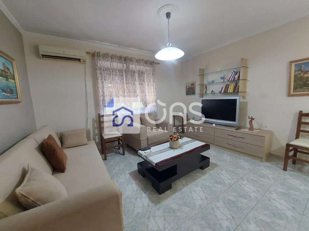 Jepet me qera apartament 1+1 te Rruga e Elbasanit