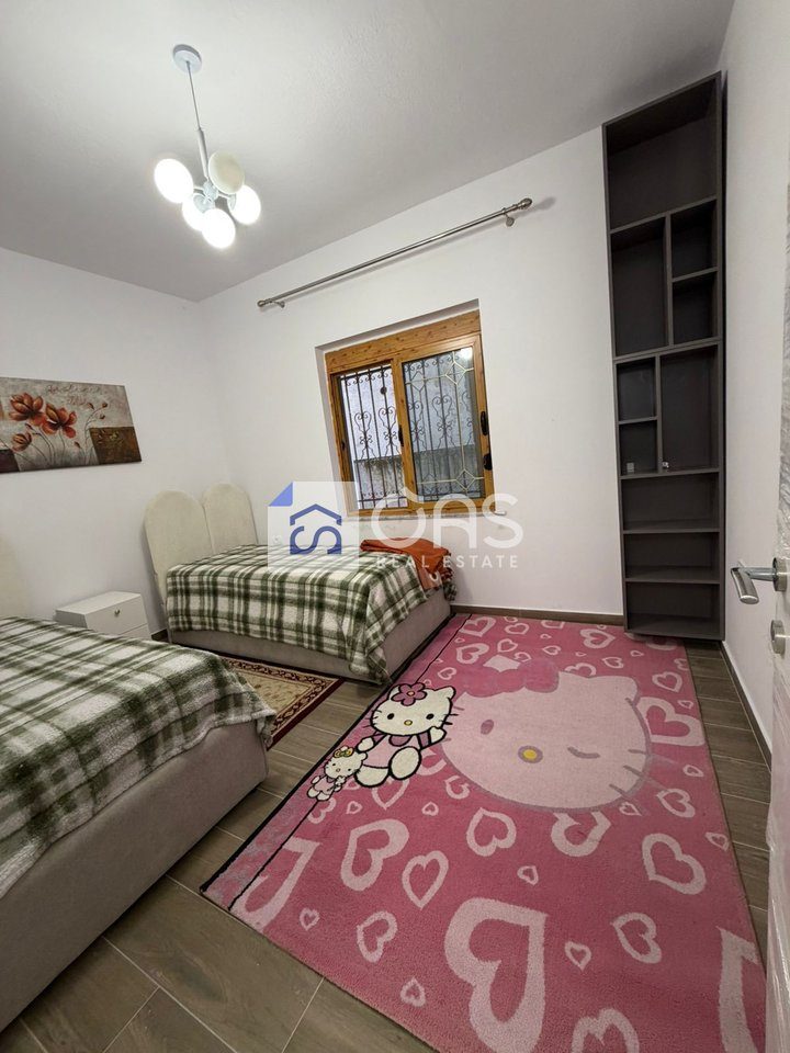 jepet me qera apartament 2+1+ post parkimi tek Siri Kodra 4