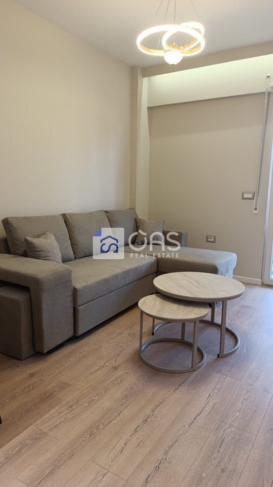 Jepet apartament me qera 1+1 te Rruga e Kavajes