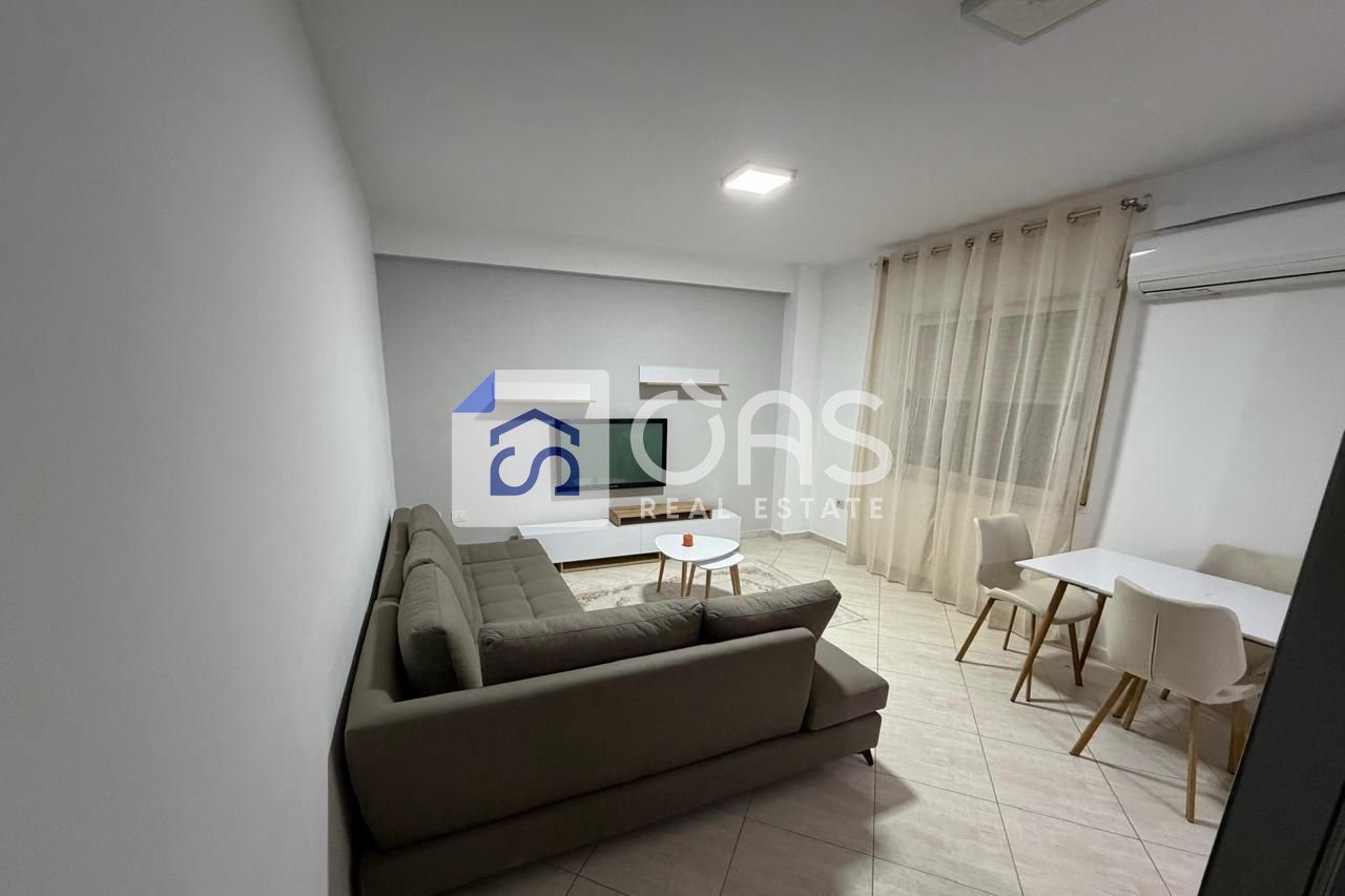 Jepet apartament me qera 1+1 Bulevard i Ri 2