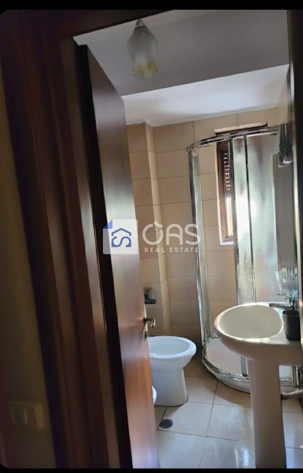 Jepet apartament me qera 1+1 Brryli 3