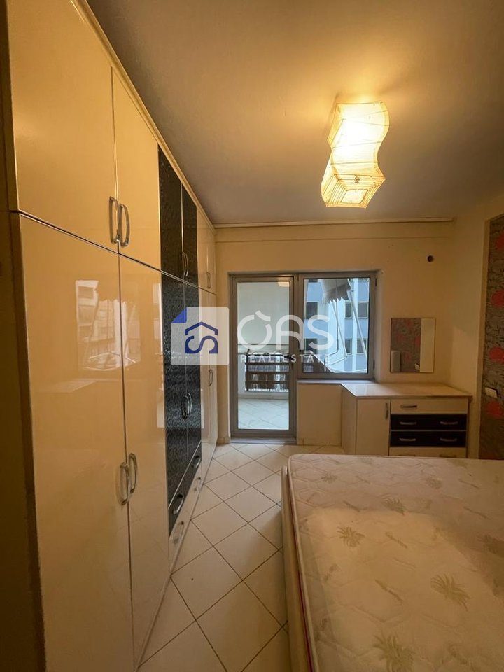 Jepet me qera apartament 2+1+2 ne Astir 3
