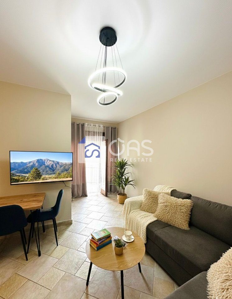 Jepet me qera apartament 1+1 ne Qender