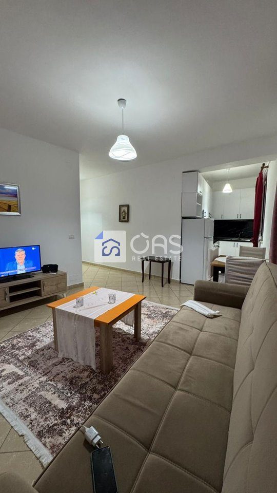 Jepet me qera apartamenti 1+1 Astir